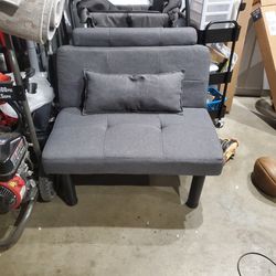 Accent Chair/futon