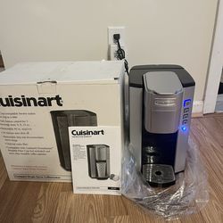 SAVE $115💰. NEW CUISINART TOP OF THE LINE COFFEE MAKER. ☕️. RESERVE TANK. CHARCOAL FILTER.  KOHLS PRICE $159.99 (SEE AD). ASKING $40🔥