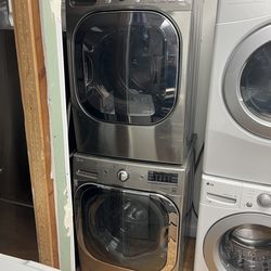 LG washer and dryer Set