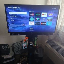 44 " Roku Tv With tv Stand,  Soundbar And Wireless Subwoofer 