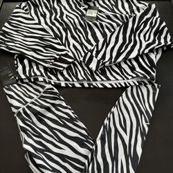 NWT Nike Zebra Exercise Set 