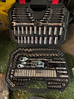 Husky 192pc Mechanic Tool set New.