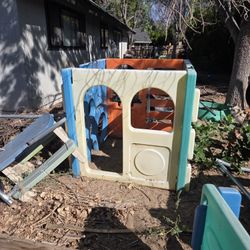 Multi Kids Playset. Full Set Or Individual. Will Dissamble And Clean Before Hand