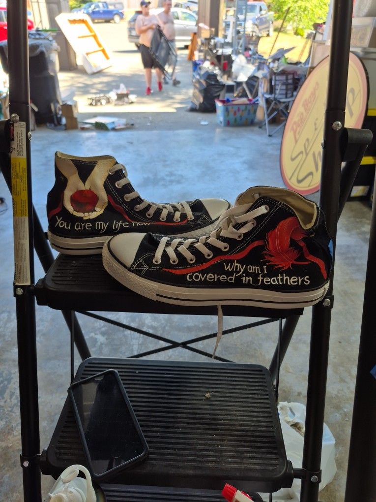 Twilight Themed Converse. FREE