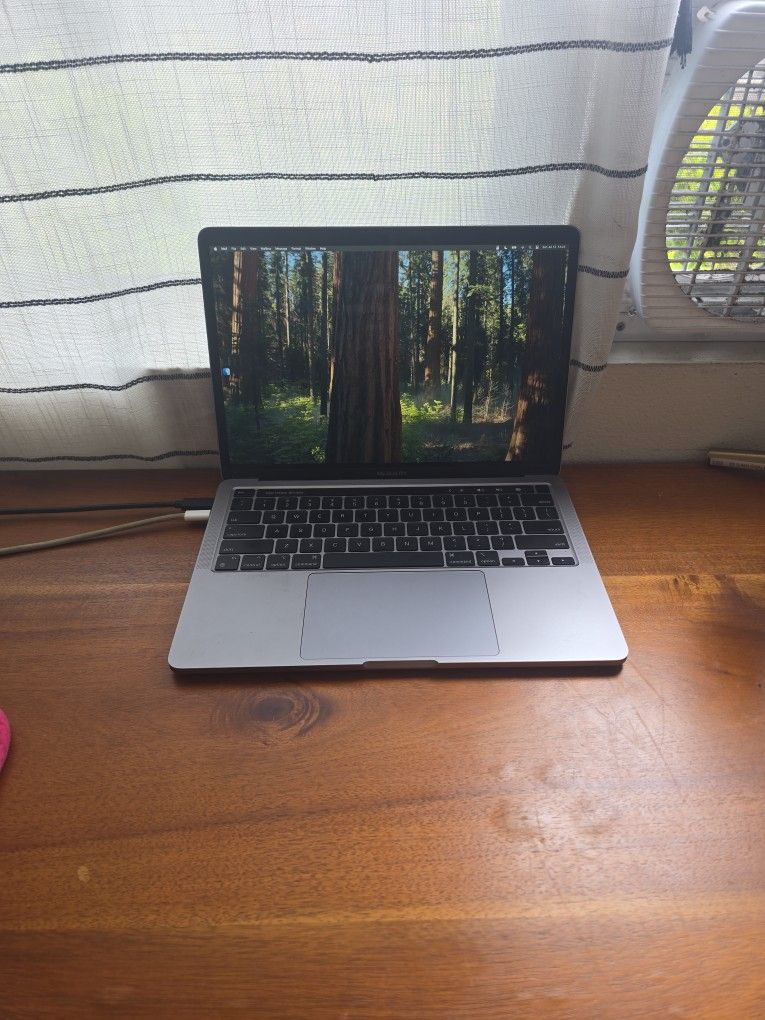 Macbook Pro, 13-inch, M1, 2020
