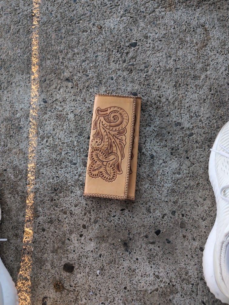 Vintage Tooled Leather Wallet Clutch Floralll Mm