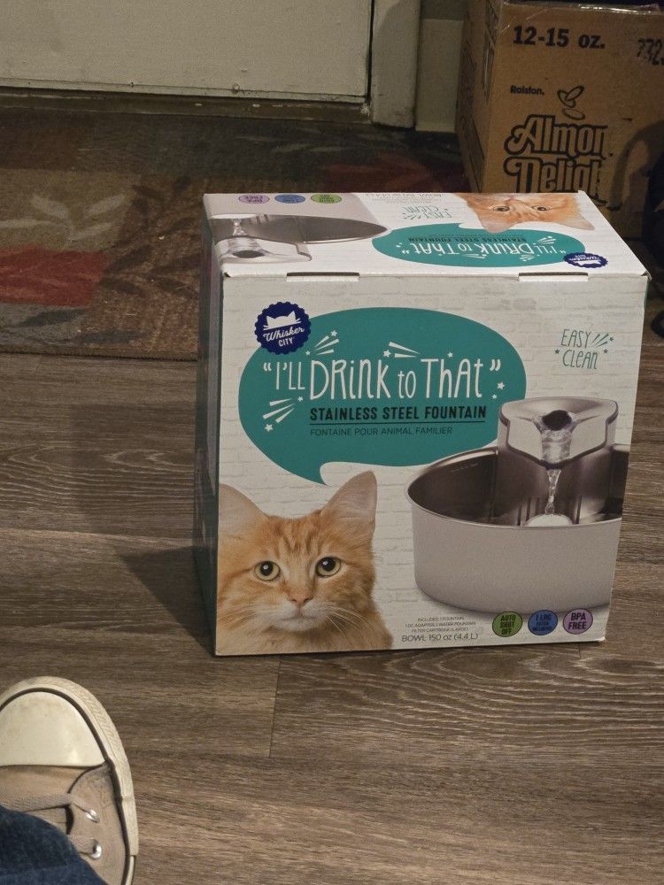 Filtered Freshwater Cat Bowl