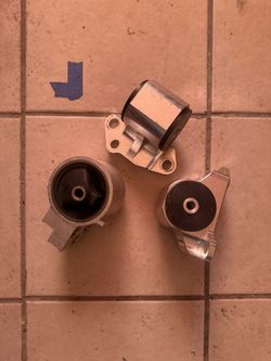 Honda Civic Engine Mount And Trans New