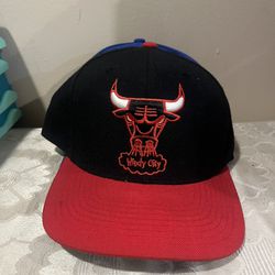 Snap Backs And Fitted Caps 