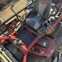 Toro Titan Max 60”