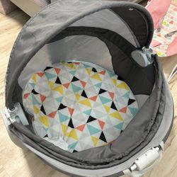 Fisher price Portable Bassinet 
