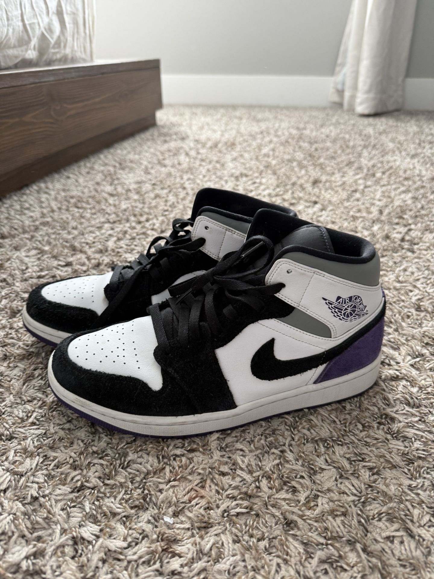 Jordan 1 Mid