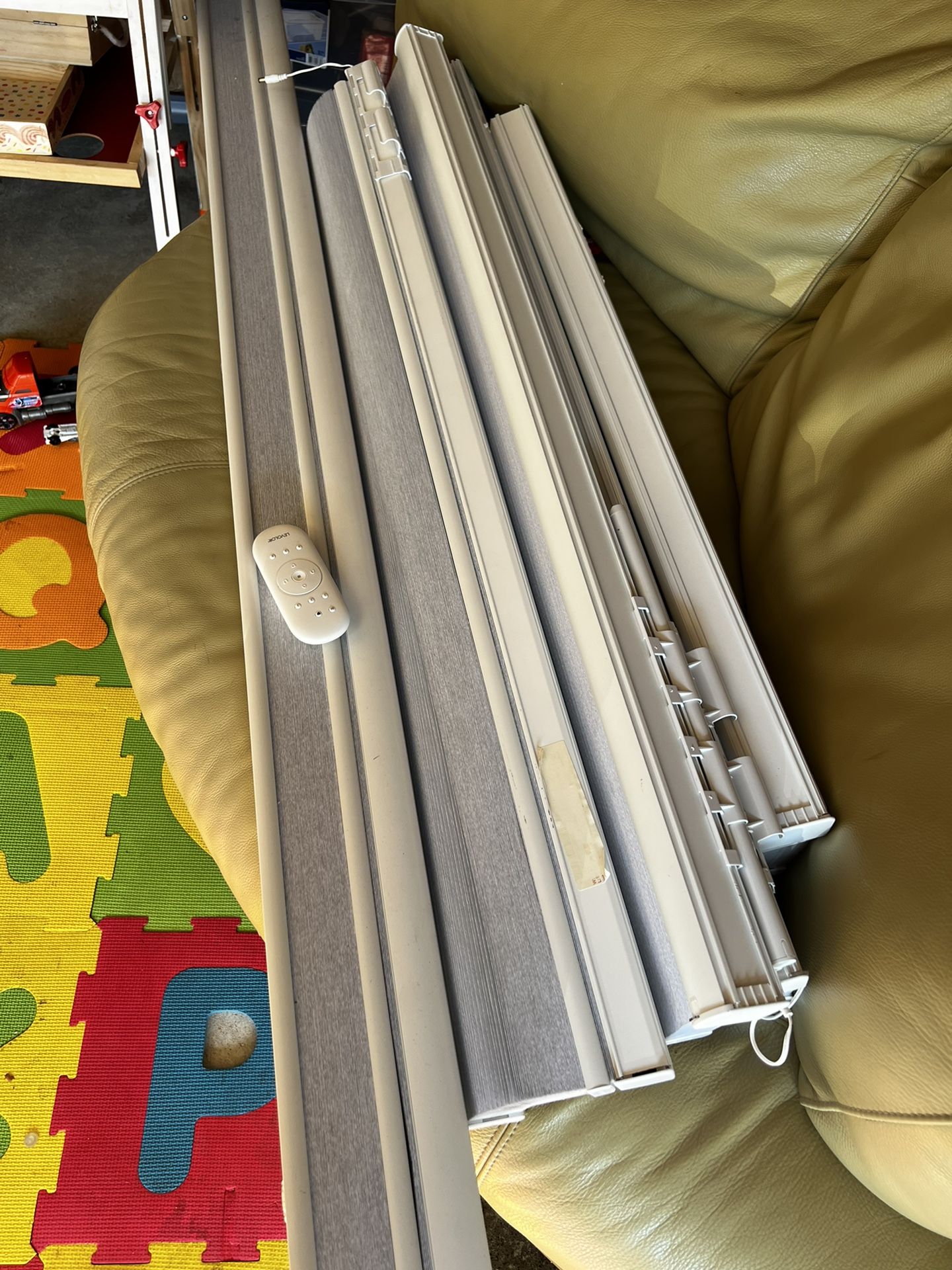 Battery Powered Blinds Levolor for Sale in Federal Way, WA OfferUp