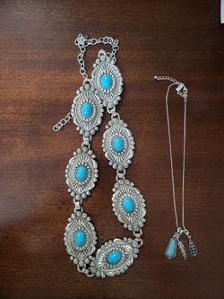 Cowgirl belt and necklace