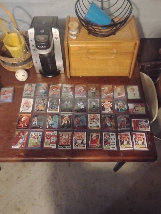 Travis Kelce #87 KC Chiefs TE trading cards 