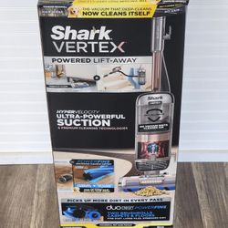 Shark Vaccuum Cleaner Vertex