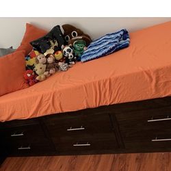 Solid wood twin bed FRAME