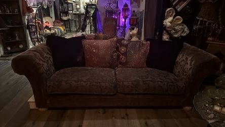 Beautiful Plum paisley couch