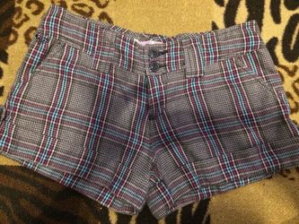 Size 3 shorts euc