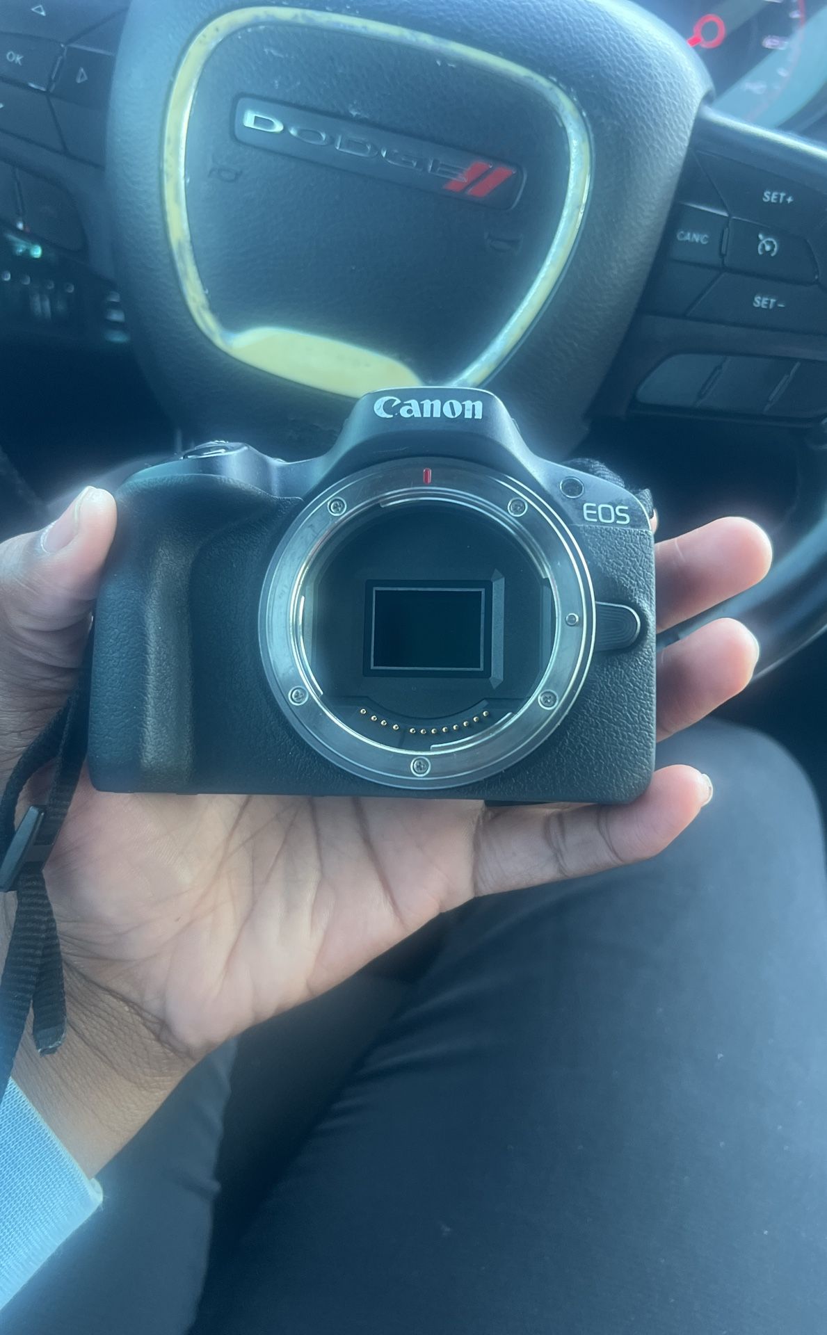 Canon Eos R50
