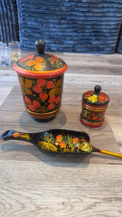 traditional Russian Khokhloma wooden