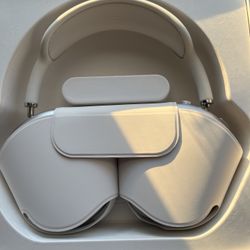 AirPods Max Starlight