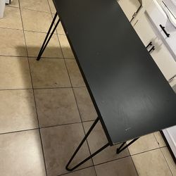 Desk/table