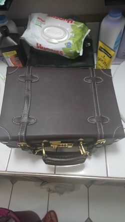 Suit case /purse