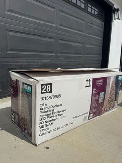 Viral Home Depot Christmas tree