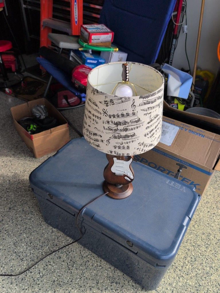 Guitar Lamp