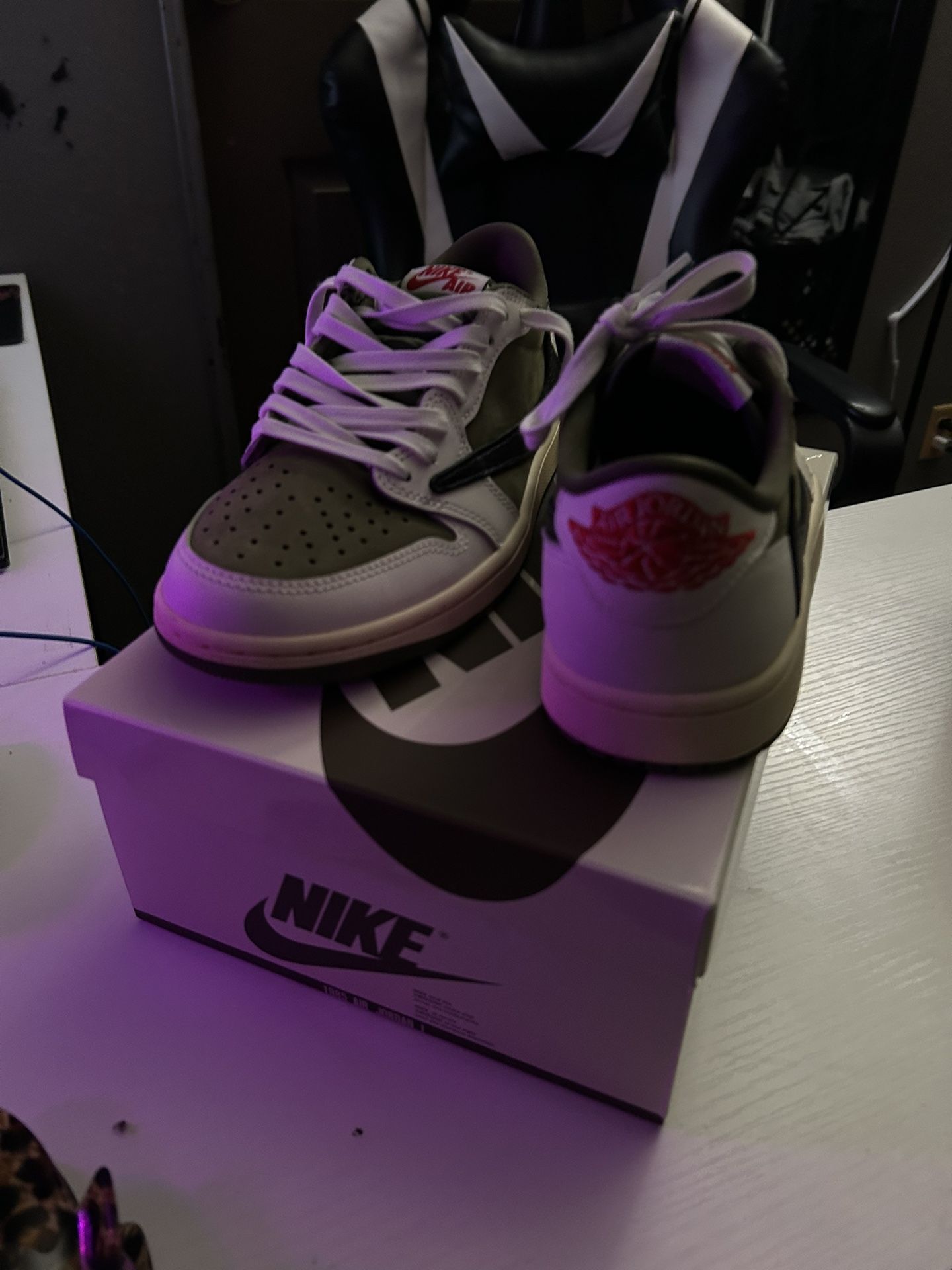 Travis Scott Lows