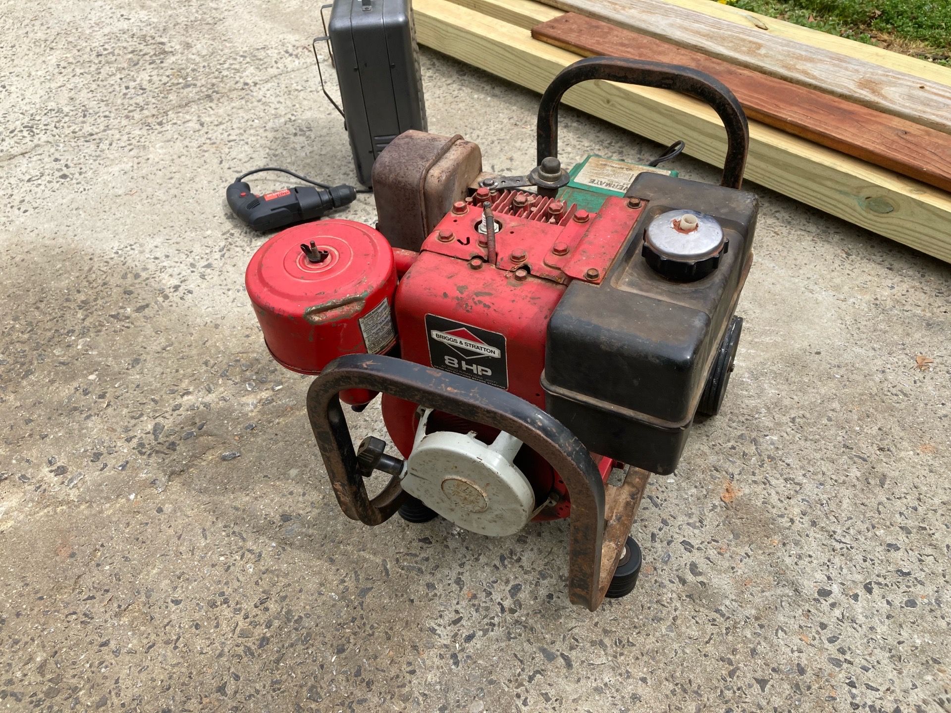 Generator 4000watt runs good