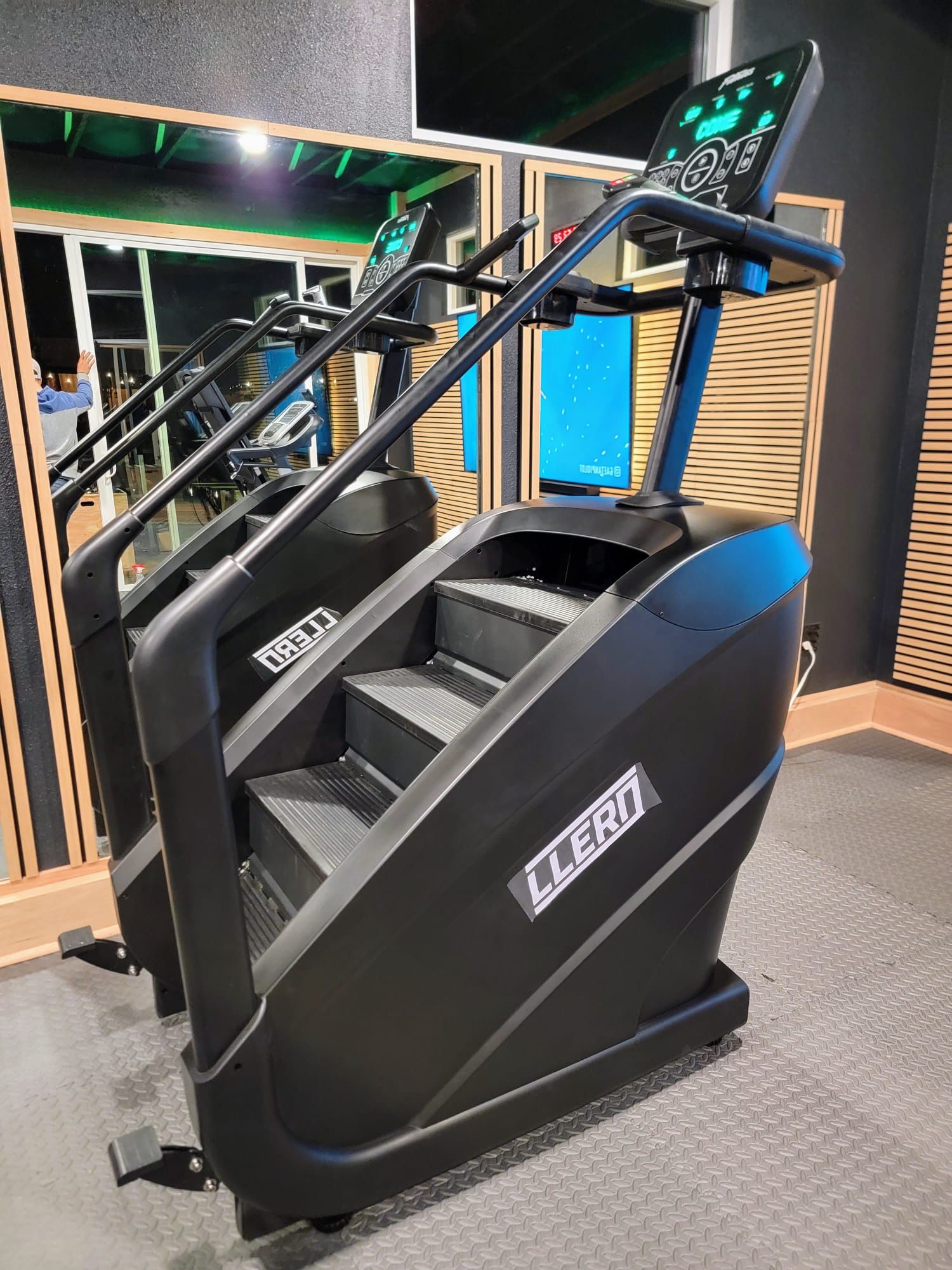 NEW CARDIO EXERCISE STAIR STEPPER IN BOX - FREE DELIVERY