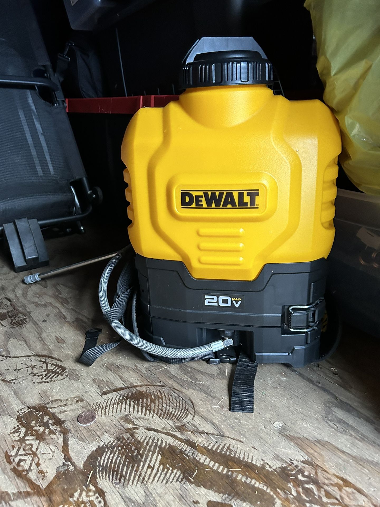 Dewault Sprayer 20v