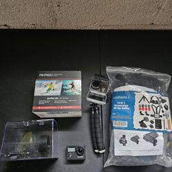 Akaso brave 4 ultra HD "go pro" camera and accessories