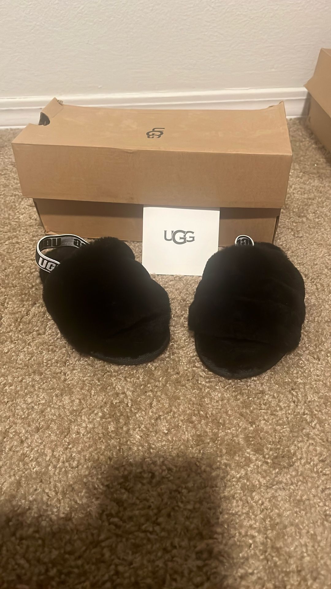 Girl Slides Size 10 UGGS Black