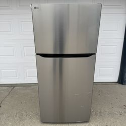 LG Top Freezer Fridge 