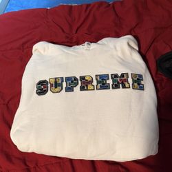 Supreme Hoodie 