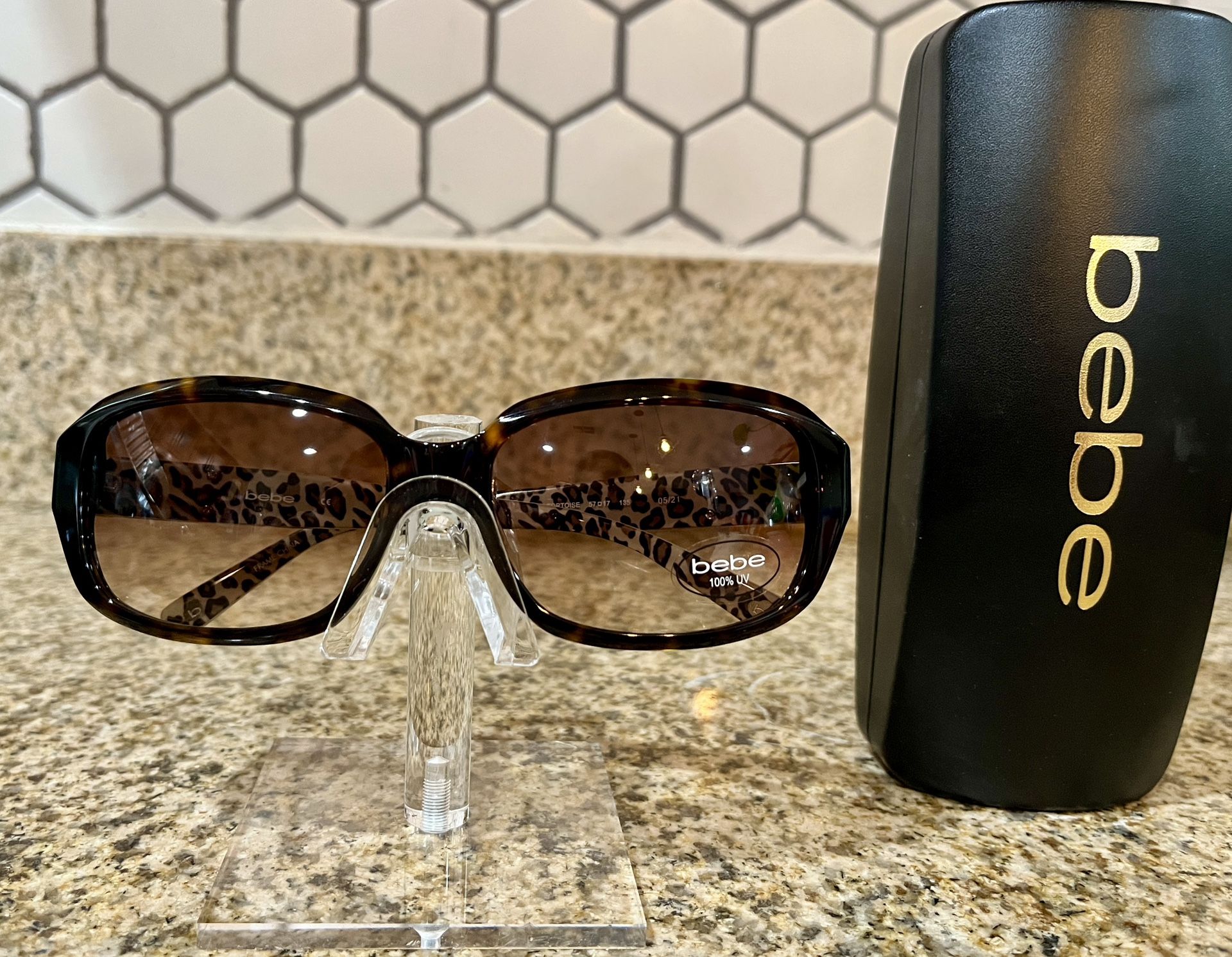 “Bebe” Woman Sunglasses