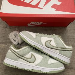 Nike Dunk Low Fleece Pack Honeydew Green Sizes 6 7.5 6.5 8 7 8.5 9 9.5 