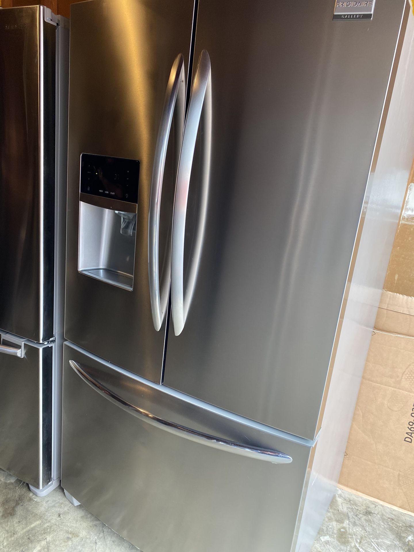 Frigidaire French Doors Stainless Steel Refrigerator 