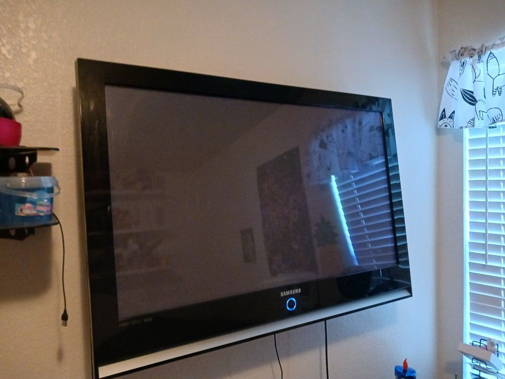 45 Inch Samsung PLASMA TV