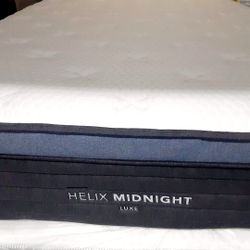 Luxe Midnight, Cal King, Cover: Original Cover, Top Layer: Original Layer Like New, Perfect Conditio