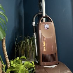 Simplicity Synchrony Upright Vacuum *Rare!