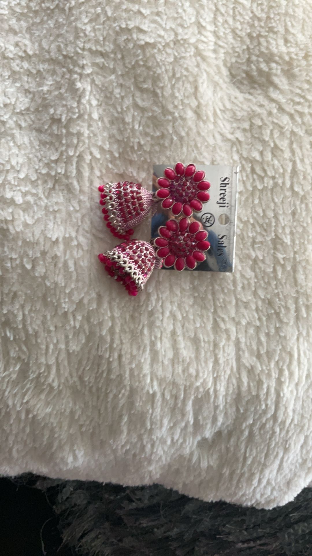 Earnings Red Brand New!