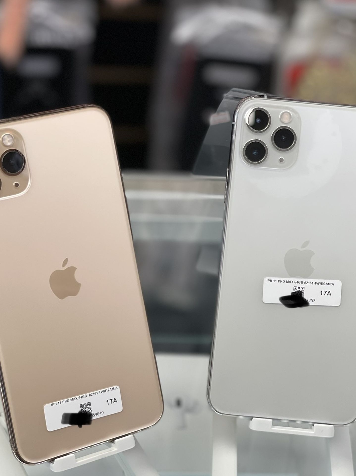 iPhone 11 Pro Max Unlocked Carrier Available