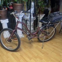 Bicicleta Medida 26 Eléctrica Buenas Condiciones 7 Velocidades De Pedal Y 3 Eléctrica 25 Millas Corre Por Hora $300