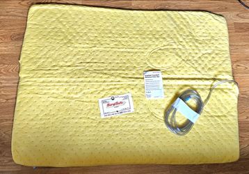 SurgiSafe EvacMat, Absorbent Floor Mat, yellow, 34" X 46"
