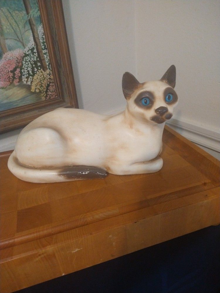 Vintage Universal Statuary Siamese Cat Figure 193 ..$ 25