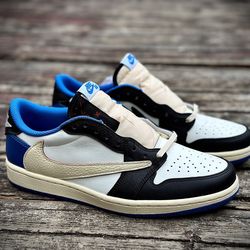 Fragment Design x T‘ravis Scott x J 1 Retro Low
